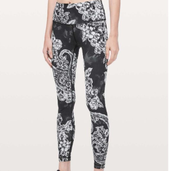 lululemon athletica Black and White Patterned Leggings - Picture 2 of 7